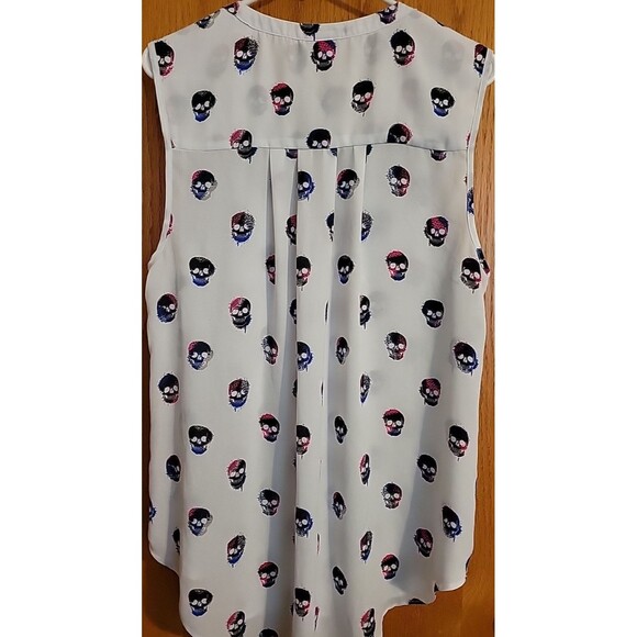 TORRID Harper Sleeveless Tunic Top 1X Skull Print  VNeck DualPockets Whimsy Goth - Picture 5 of 7